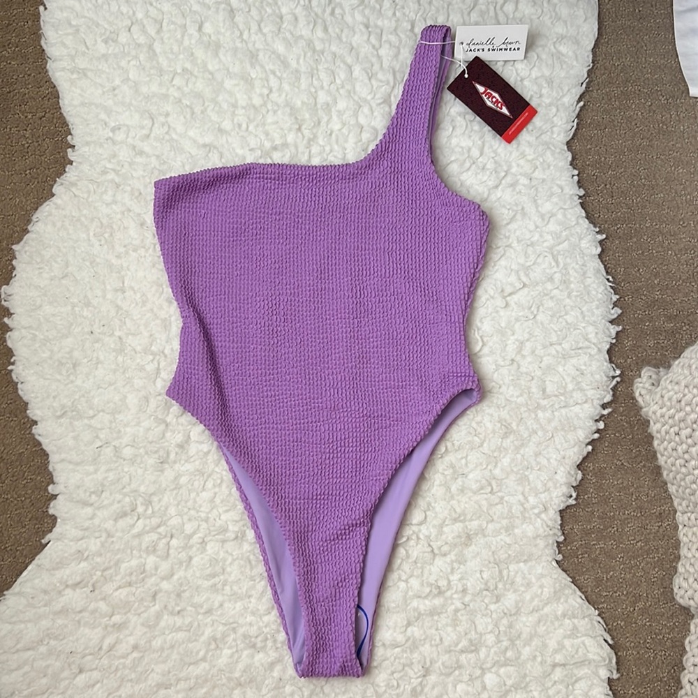 Jack’s Surfboards x Danielle Brown KARISSA One Piece Swim Purple Sz M NWT NEW